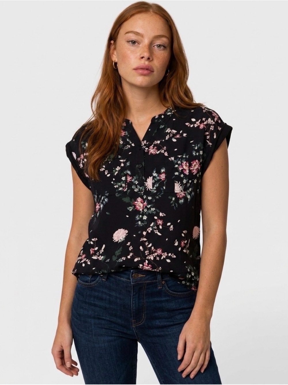 Sleeveless Floral Split-Neck Blouse - Black with Pink Floral Size M